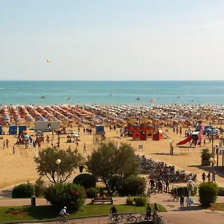Very Nice Facing The Beach In Lovely *